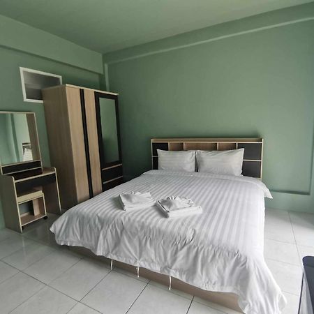 4 Palms Hotel Pratumanak 파타야 외부 사진